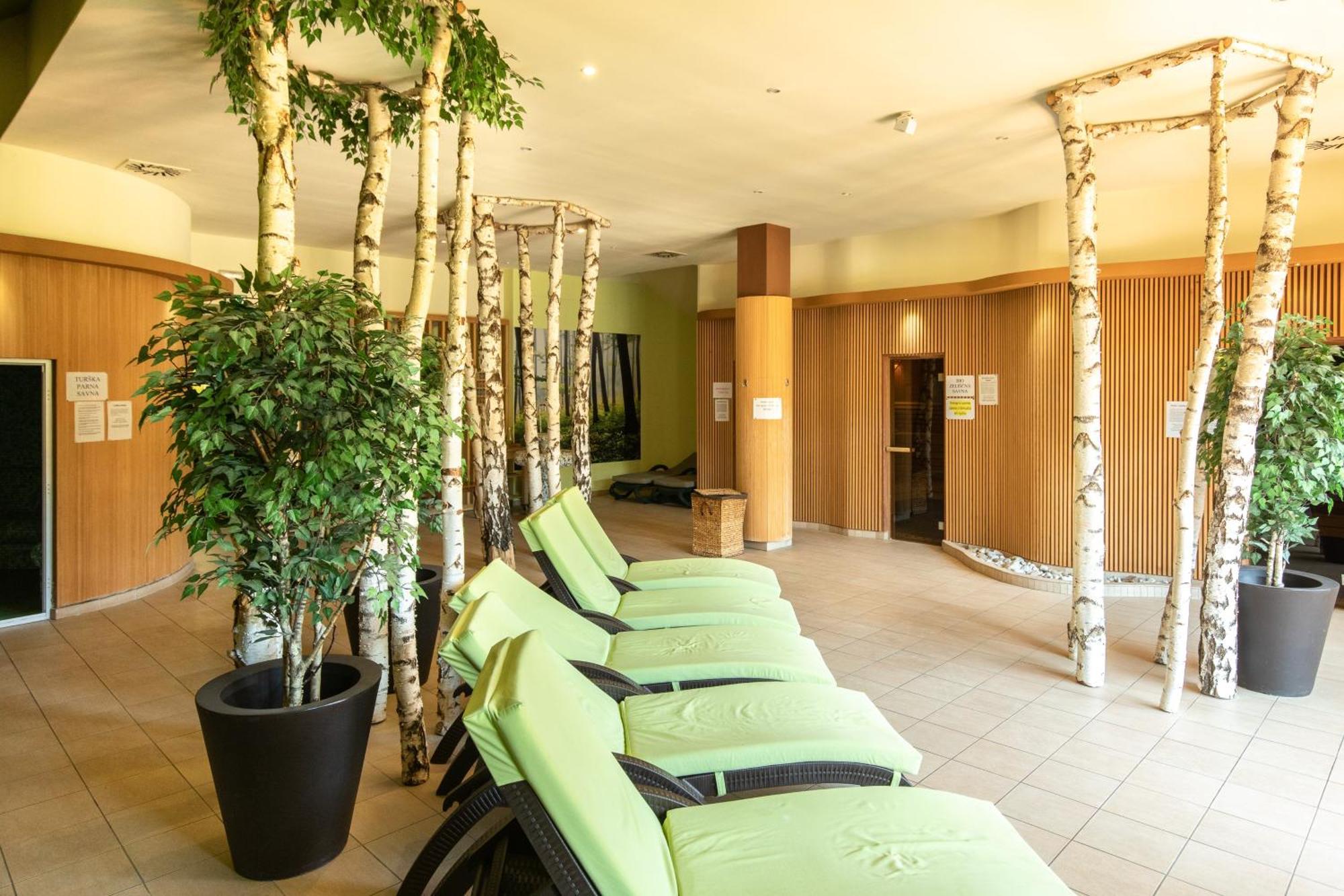 Hotel Kovac Osilnica Екстер'єр фото